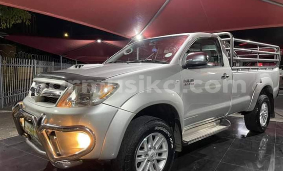 Tenga Tsaru Toyota Hilux Sirivha Mota in Beitbridge in Matabeleland South Tenga Tsaru Toyota Hilux Sirivha Mota in Beitbridge in Matabeleland South