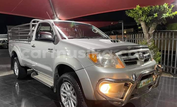 Tenga Tsaru Toyota Hilux Sirivha Mota in Beitbridge in Matabeleland South Tenga Tsaru Toyota Hilux Sirivha Mota in Beitbridge in Matabeleland South