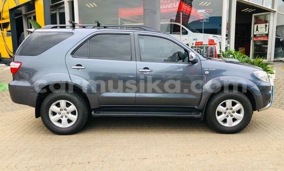 Acheter Occasion Voiture Toyota Fortuner Autre à Beitbridge, Matabeleland South Acheter Occasion Voiture Toyota Fortuner Autre à Beitbridge, Matabeleland South