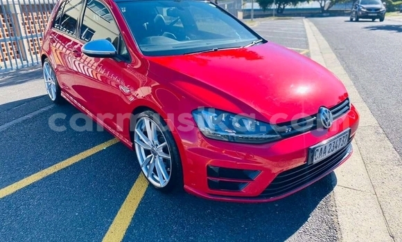Acheter Occasion Voiture Volkswagen Golf R Rouge à Beitbridge, Matabeleland South Acheter Occasion Voiture Volkswagen Golf R Rouge à Beitbridge, Matabeleland South