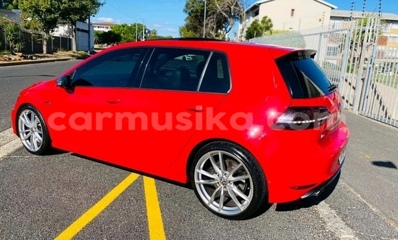 Acheter Occasion Voiture Volkswagen Golf R Rouge à Beitbridge, Matabeleland South Acheter Occasion Voiture Volkswagen Golf R Rouge à Beitbridge, Matabeleland South