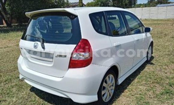 Acheter Occasion Voiture Honda Jazz Blanc à Beitbridge, Matabeleland South Acheter Occasion Voiture Honda Jazz Blanc à Beitbridge, Matabeleland South
