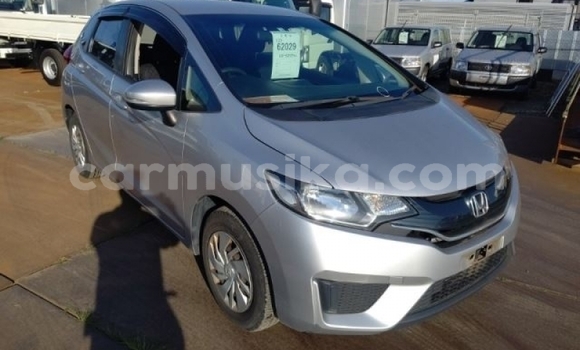 Buy Used Honda Fit Silver Car in Beitbridge in Matabeleland South
