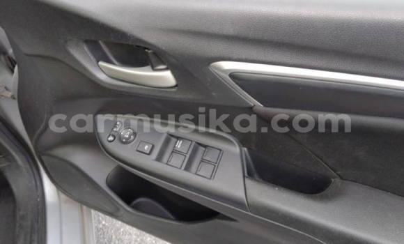 Acheter Occasion Voiture Honda Fit Gris à Beitbridge, Matabeleland South Acheter Occasion Voiture Honda Fit Gris à Beitbridge, Matabeleland South