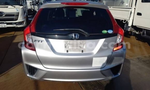 Acheter Occasion Voiture Honda Fit Gris à Beitbridge, Matabeleland South Acheter Occasion Voiture Honda Fit Gris à Beitbridge, Matabeleland South