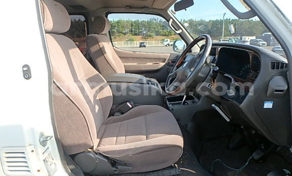 Acheter Occasion Voiture Toyota Hiace Autre à Beitbridge, Matabeleland South Acheter Occasion Voiture Toyota Hiace Autre à Beitbridge, Matabeleland South