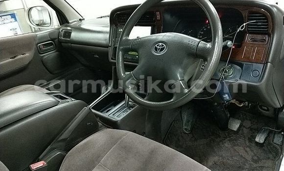 Buy Used Toyota Hiace Other Car in Beitbridge in Matabeleland South Buy Used Toyota Hiace Other Car in Beitbridge in Matabeleland South