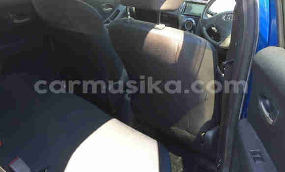 Acheter Occasion Voiture Toyota Vitz Gris à Beitbridge, Matabeleland South Acheter Occasion Voiture Toyota Vitz Gris à Beitbridge, Matabeleland South