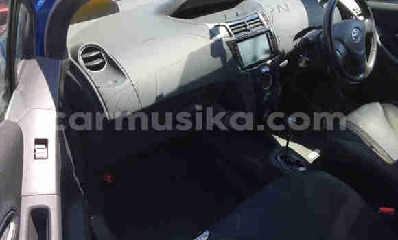 Acheter Occasion Voiture Toyota Vitz Gris à Beitbridge, Matabeleland South Acheter Occasion Voiture Toyota Vitz Gris à Beitbridge, Matabeleland South