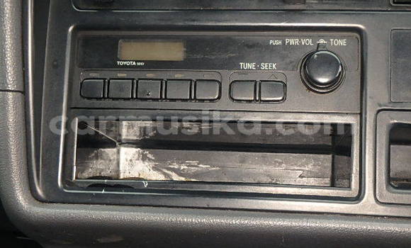 Buy Used Toyota Hiace Silver Car in Beitbridge in Matabeleland South Buy Used Toyota Hiace Silver Car in Beitbridge in Matabeleland South