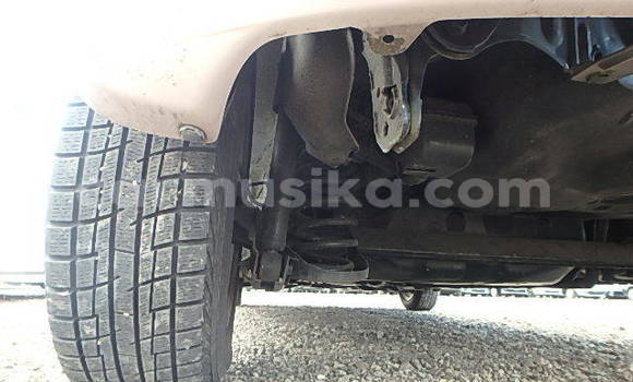 Acheter Occasion Voiture Toyota Vitz Gris à Beitbridge, Matabeleland South Acheter Occasion Voiture Toyota Vitz Gris à Beitbridge, Matabeleland South