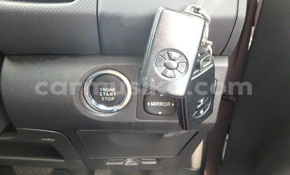 Acheter Occasion Voiture Toyota Vitz Gris à Beitbridge, Matabeleland South Acheter Occasion Voiture Toyota Vitz Gris à Beitbridge, Matabeleland South