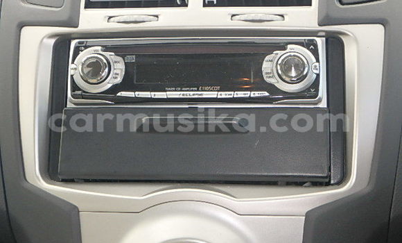 Acheter Occasion Voiture Toyota Vitz Gris à Beitbridge, Matabeleland South Acheter Occasion Voiture Toyota Vitz Gris à Beitbridge, Matabeleland South