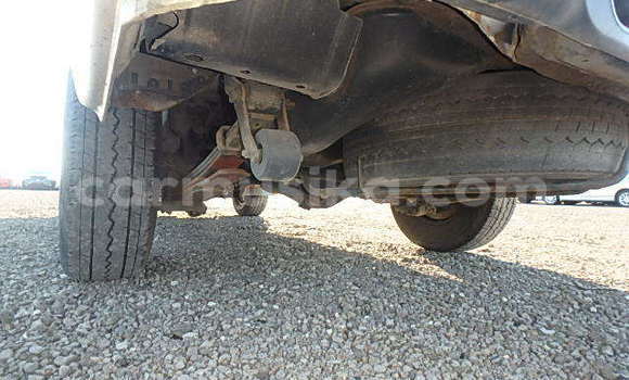 Buy Used Toyota Hiace White Car in Beitbridge in Matabeleland South Buy Used Toyota Hiace White Car in Beitbridge in Matabeleland South