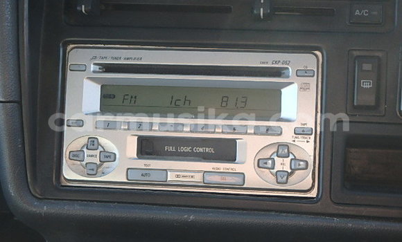 Buy Used Toyota Hiace White Car in Beitbridge in Matabeleland South Buy Used Toyota Hiace White Car in Beitbridge in Matabeleland South