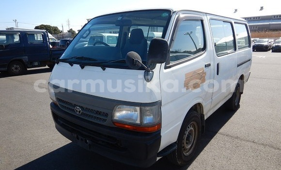 Nunua Ilio tumika Toyota Hiace Nyeupe Gari ndani ya Beitbridge nchini Matabeleland Kusini