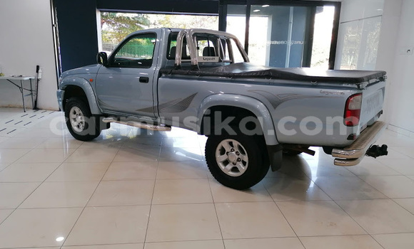 Acheter Occasion Voiture Toyota Hilux Bleu à Beitbridge, Matabeleland South Acheter Occasion Voiture Toyota Hilux Bleu à Beitbridge, Matabeleland South