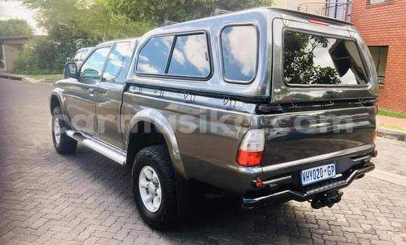 Tenga Tsaru Mitsubishi Colt Zvimwe Mota in Beitbridge in Matabeleland South Tenga Tsaru Mitsubishi Colt Zvimwe Mota in Beitbridge in Matabeleland South