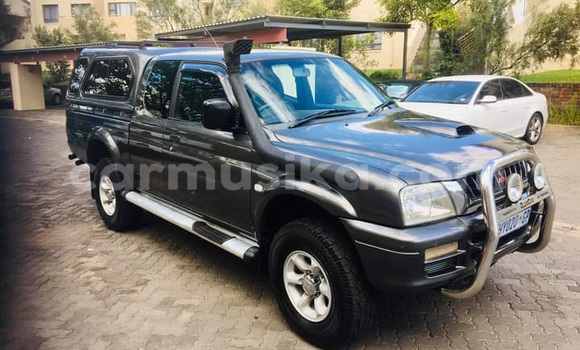 Tenga Tsaru Mitsubishi Colt Zvimwe Mota in Beitbridge in Matabeleland South Tenga Tsaru Mitsubishi Colt Zvimwe Mota in Beitbridge in Matabeleland South