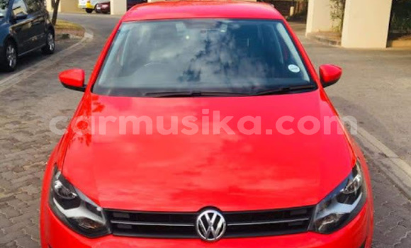 Acheter Occasion Voiture Volkswagen Polo Rouge à Beitbridge, Matabeleland South Acheter Occasion Voiture Volkswagen Polo Rouge à Beitbridge, Matabeleland South