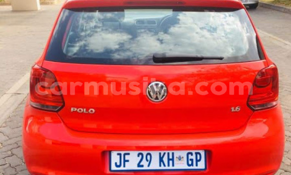 Acheter Occasion Voiture Volkswagen Polo Rouge à Beitbridge, Matabeleland South Acheter Occasion Voiture Volkswagen Polo Rouge à Beitbridge, Matabeleland South