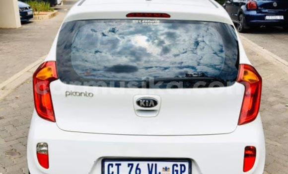 Acheter Occasion Voiture Kia Picanto Blanc à Beitbridge, Matabeleland South Acheter Occasion Voiture Kia Picanto Blanc à Beitbridge, Matabeleland South