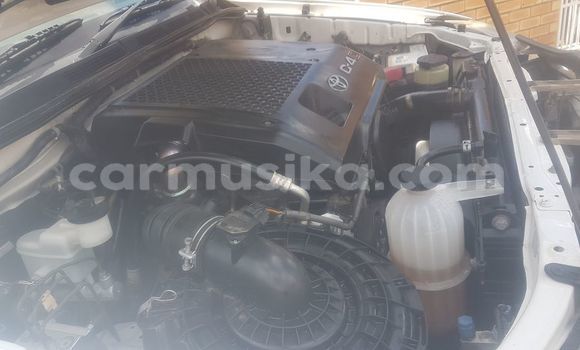 Acheter Occasion Voiture Toyota Hilux Blanc à Beitbridge, Matabeleland South Acheter Occasion Voiture Toyota Hilux Blanc à Beitbridge, Matabeleland South