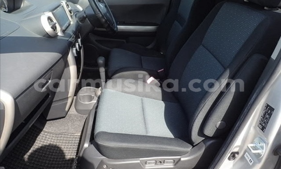 Buy Used Toyota IST Silver Car in Beitbridge in Matabeleland South Buy Used Toyota IST Silver Car in Beitbridge in Matabeleland South