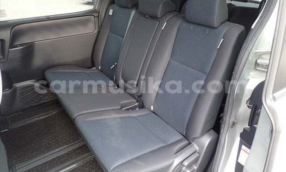 Tenga Tsaru Toyota Noah Sirivha Mota in Beitbridge in Matabeleland South Tenga Tsaru Toyota Noah Sirivha Mota in Beitbridge in Matabeleland South