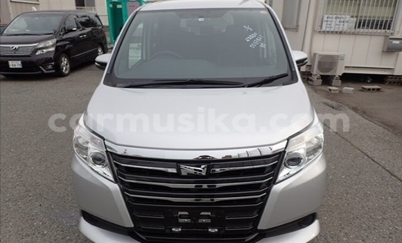 Tenga Tsaru Toyota Noah Sirivha Mota in Beitbridge in Matabeleland South Tenga Tsaru Toyota Noah Sirivha Mota in Beitbridge in Matabeleland South