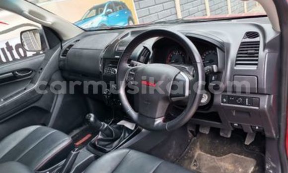 Nunua Ilio tumika Isuzu D–MAX Nyekundu Gari ndani ya Beitbridge nchini Matabeleland Kusini Nunua Ilio tumika Isuzu D–MAX Nyekundu Gari ndani ya Beitbridge nchini Matabeleland Kusini