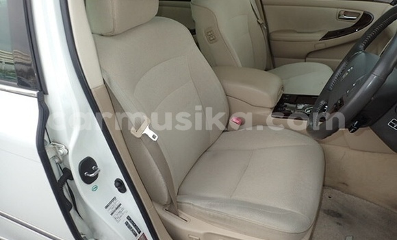 Tenga Tsaru Toyota Crown Chena Mota in Beitbridge in Matabeleland South Tenga Tsaru Toyota Crown Chena Mota in Beitbridge in Matabeleland South