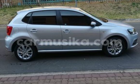Nunua Ilio tumika Volkswagen Polo Fedha Gari ndani ya Beitbridge nchini Matabeleland Kusini Nunua Ilio tumika Volkswagen Polo Fedha Gari ndani ya Beitbridge nchini Matabeleland Kusini