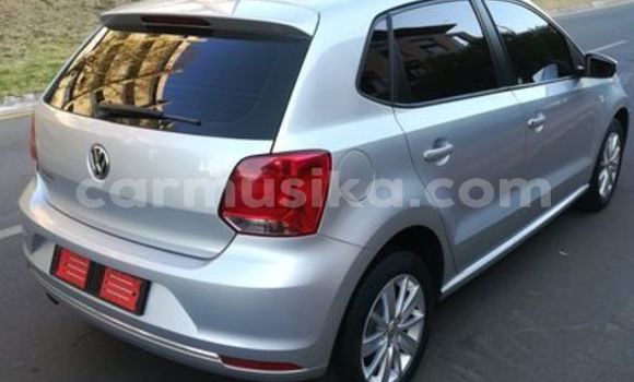 Nunua Ilio tumika Volkswagen Polo Fedha Gari ndani ya Beitbridge nchini Matabeleland Kusini Nunua Ilio tumika Volkswagen Polo Fedha Gari ndani ya Beitbridge nchini Matabeleland Kusini