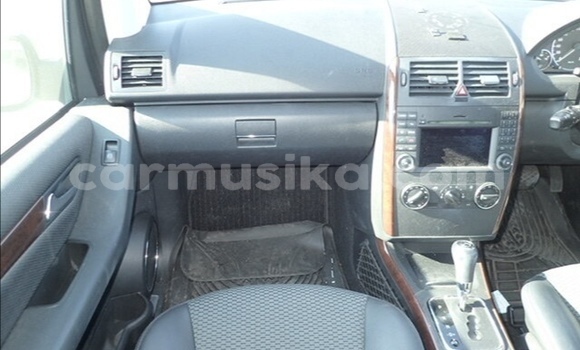 Buy Used Mercedes‒Benz A–Class White Car in Beitbridge in Matabeleland South Buy Used Mercedes‒Benz A–Class White Car in Beitbridge in Matabeleland South