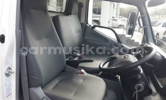 Nunua Ilio tumika Toyota Corsa Nyeupe Gari ndani ya Beitbridge nchini Matabeleland Kusini Nunua Ilio tumika Toyota Corsa Nyeupe Gari ndani ya Beitbridge nchini Matabeleland Kusini