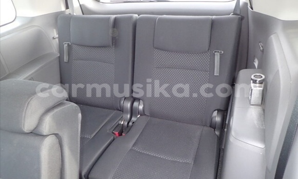 Buy Used Toyota ISis White Car in Beitbridge in Matabeleland South Buy Used Toyota ISis White Car in Beitbridge in Matabeleland South