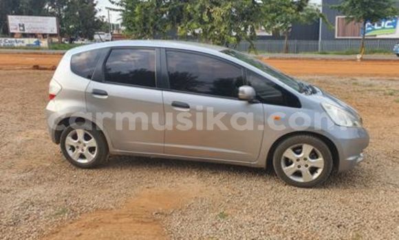 Tenga Tsaru Honda CR–V Sirivha Mota in Beitbridge in Matabeleland South Tenga Tsaru Honda CR–V Sirivha Mota in Beitbridge in Matabeleland South