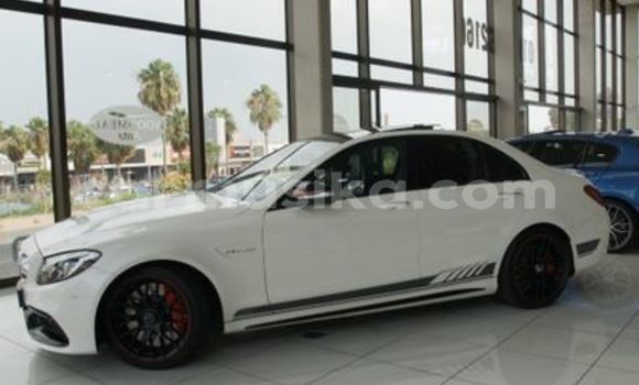 Tenga Tsaru Mercedes-Benz C-Classe Chena Mota in Beitbridge in Matabeleland South