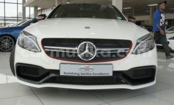 Buy Used Mercedes-Benz C-Classe White Car in Beitbridge in Matabeleland South Buy Used Mercedes-Benz C-Classe White Car in Beitbridge in Matabeleland South