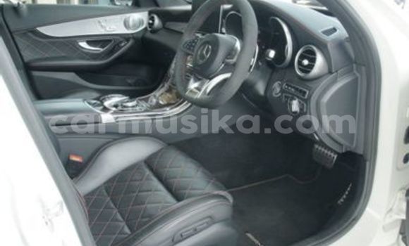 Buy Used Mercedes-Benz C-Classe White Car in Beitbridge in Matabeleland South Buy Used Mercedes-Benz C-Classe White Car in Beitbridge in Matabeleland South