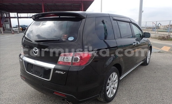 Tenga Tsaru Mazda MPV Nhema Mota in Beitbridge in Matabeleland South Tenga Tsaru Mazda MPV Nhema Mota in Beitbridge in Matabeleland South