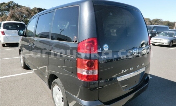 Buy Used Toyota Noah Black Car in Beitbridge in Matabeleland South Buy Used Toyota Noah Black Car in Beitbridge in Matabeleland South