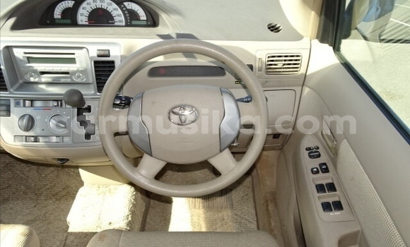 Buy Used Toyota Raum Blue Car in Harare in Harare Buy Used Toyota Raum Blue Car in Harare in Harare