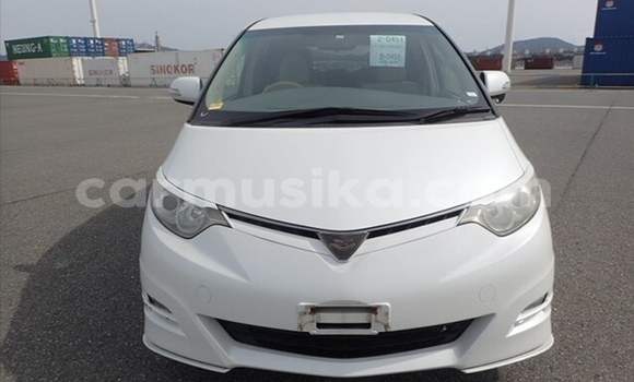 Tenga Tsaru Toyota Estima Chena Mota in Beitbridge in Matabeleland South Tenga Tsaru Toyota Estima Chena Mota in Beitbridge in Matabeleland South