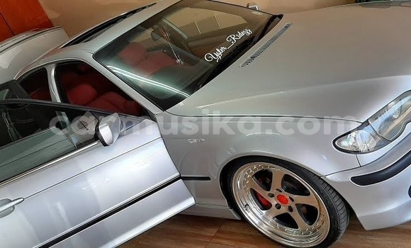 Tenga Tsaru BMW 3–Series Sirivha Mota in Beitbridge in Matabeleland South Tenga Tsaru BMW 3–Series Sirivha Mota in Beitbridge in Matabeleland South