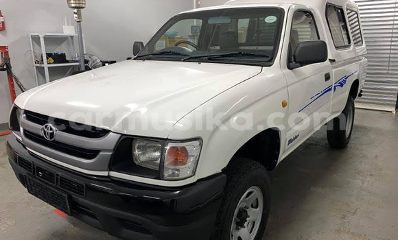 Nunua Ilio tumika Toyota Hilux Nyeupe Gari ndani ya Beitbridge nchini Matabeleland Kusini
