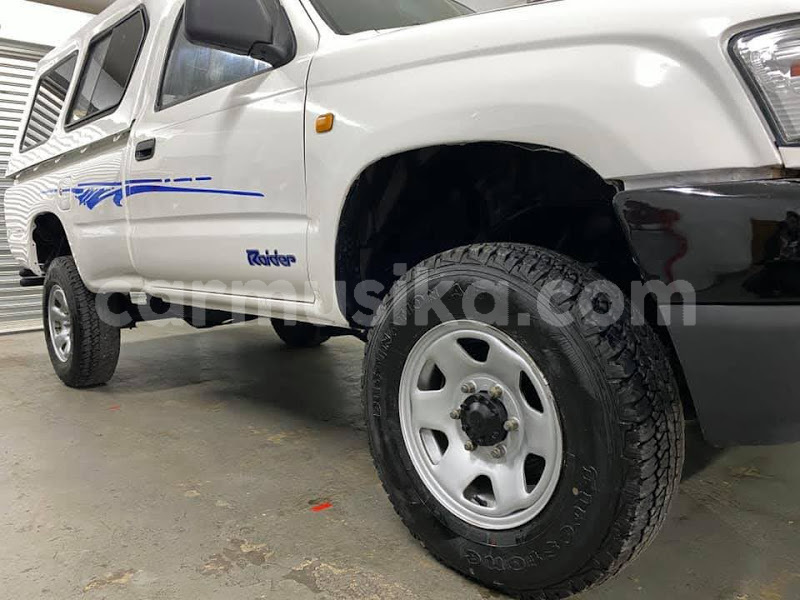 Big with watermark toyota hilux matabeleland south beitbridge 20988