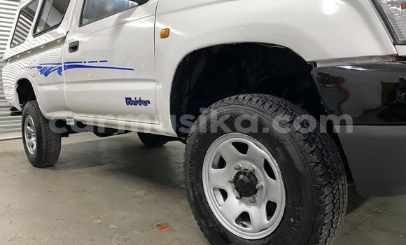 Acheter Occasion Voiture Toyota Hilux Blanc à Beitbridge, Matabeleland South Acheter Occasion Voiture Toyota Hilux Blanc à Beitbridge, Matabeleland South