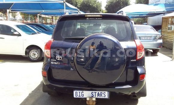 Tenga Tsaru Toyota RAV4 Bhuruu Mota in Beitbridge in Matabeleland South Tenga Tsaru Toyota RAV4 Bhuruu Mota in Beitbridge in Matabeleland South